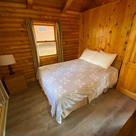 Adventures East Cottages And Campground Baddeck Inlet Eksteriør billede